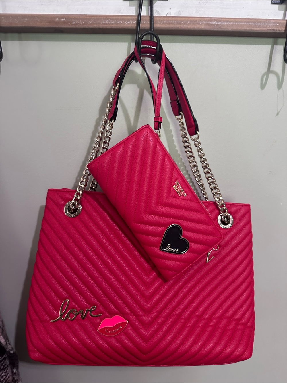 Victoria’s Secret purse and matching Wallet like new only used once